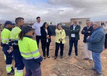 Visita al Plan de Empleo para la mejora del entorno del Aeropuerto que ha generado 86 contrataciones y transformado el paisaje sureste