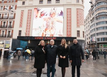 Maspalomas lleva su Carnaval al corazón de Madrid con una impactante promoción en Gran Vía y Callao