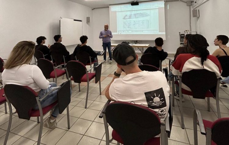 FORMACIÓN, ARTE Y ENTRETENIMIENTO PARA LA JUVENTUD DE SANTA LUCÍA DE TIRAJANA
