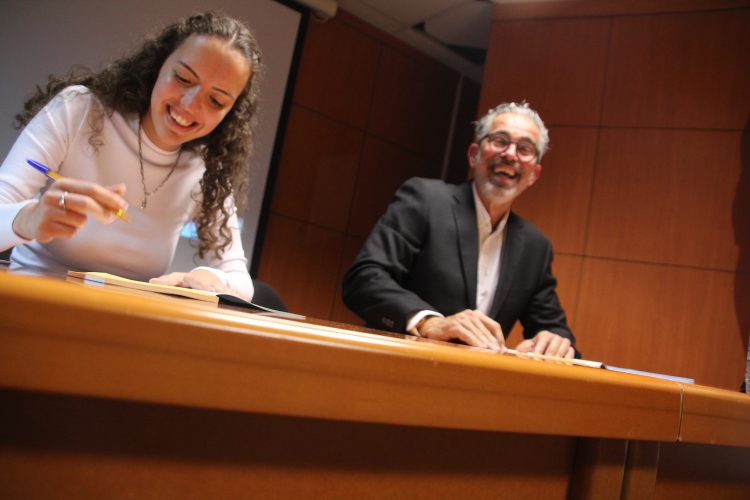 Guillermo Suárez y su hija Amanda escriben juntos el poemario ‘Escritos a dos almas’