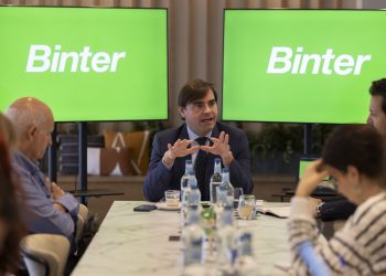 Binter cumple su primer aniversario en el corredor aéreo Canarias-Madrid con una oferta de más de 770.000 asientos