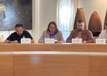 El pleno municipal condena la violencia machista y defiende la igualdad de derechos de las mujeres