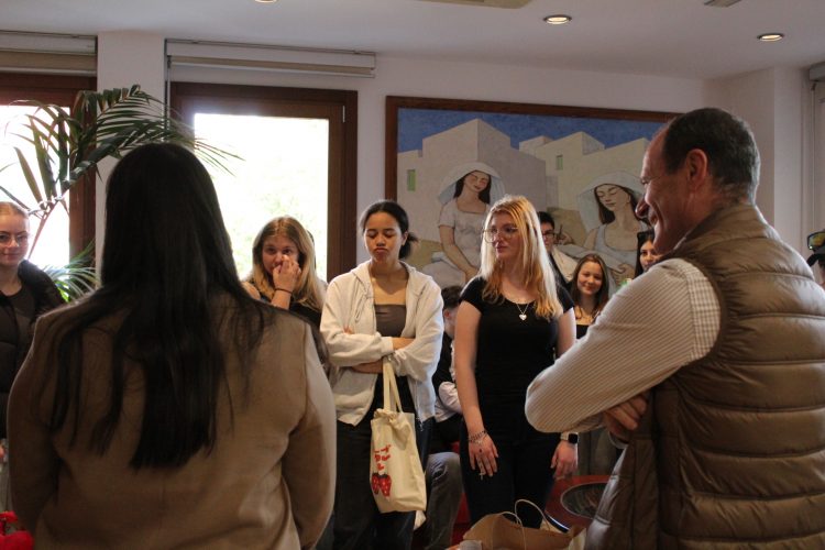 El alcalde de Agüimes recibe a una veintena de estudiantes alemanes del programa ‘Erasmus +’