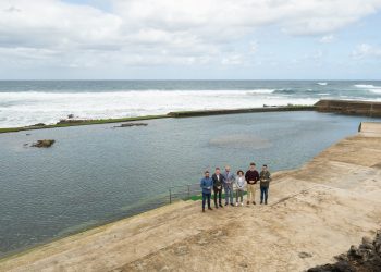 La piscina natural de Bocabarranco mejora su accesibilidad y seguridad tras la obra de renovación