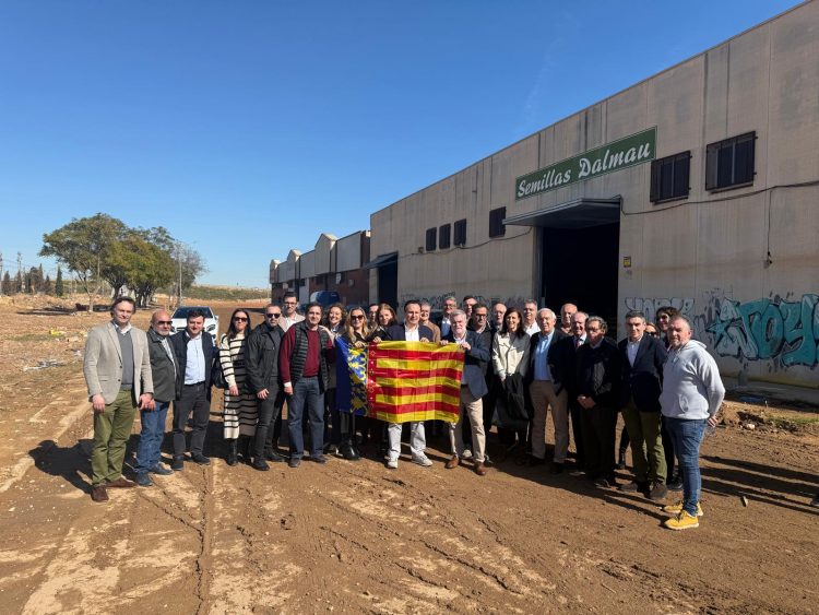 Representantes de la Zona Industrial de Arinaga visitan las áreas industriales afectadas por la DANA en Valencia