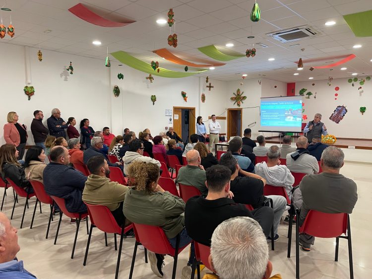 El Ayuntamiento quiere dotar a Castillo del Romeral de un auditorio polivalente