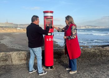 Telde instala dos tótem con dispositivos salvavidas en las playas de Palos y San Borondón 