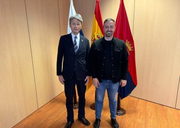 El cónsul de Japón en Canarias agradece a Telde la difusión de la cultura manga en el Carnaval de la ciudad