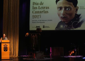 El Gobierno de Canarias homenajea a Alonso Quesada en el Acto del Día de las Letras Canarias