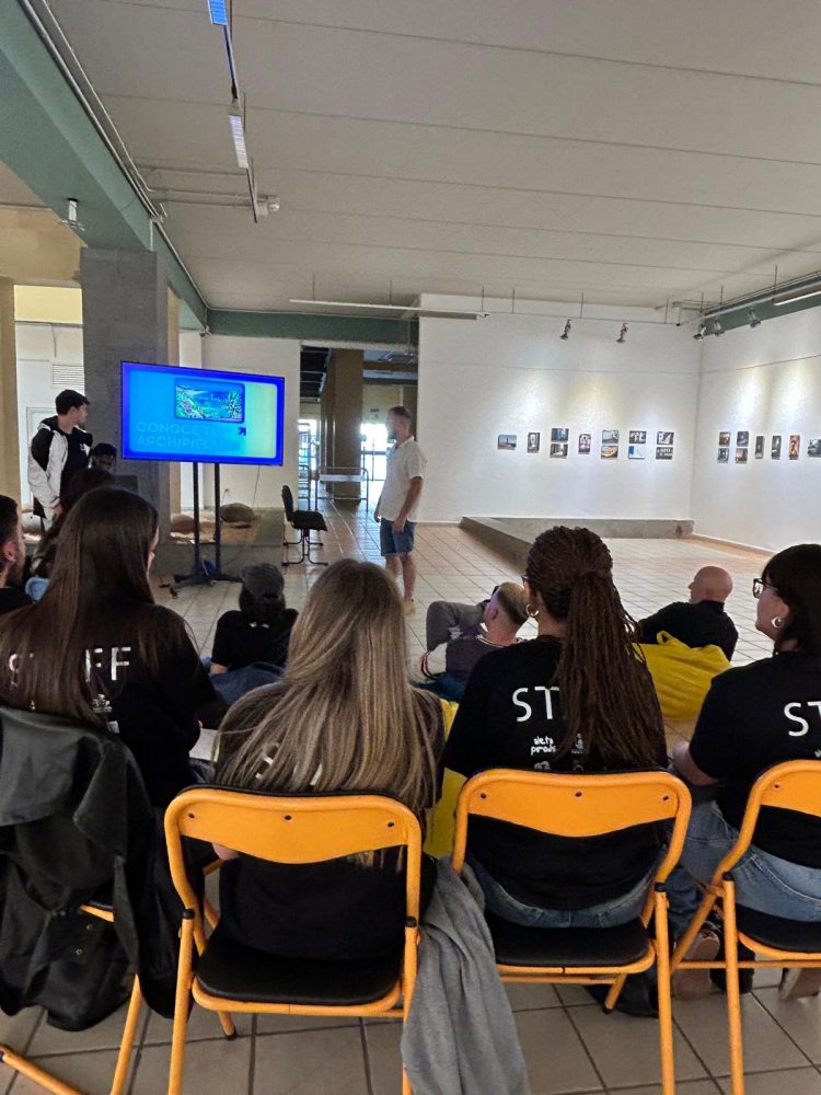 Una veintena de jóvenes presentan proyectos en la Fábrica de Ideas