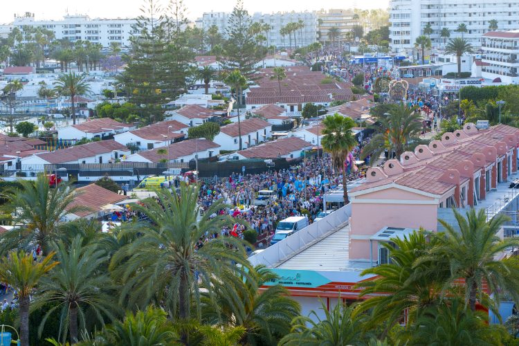 370.000 personas disfrutaron de la Gran Cabalgata del Carnaval Internacional de Maspalomas 2025