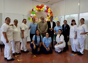 El alumnado del PFAE Atención Social muestra su trabajo de atención a personas mayores en la Escuela Taller