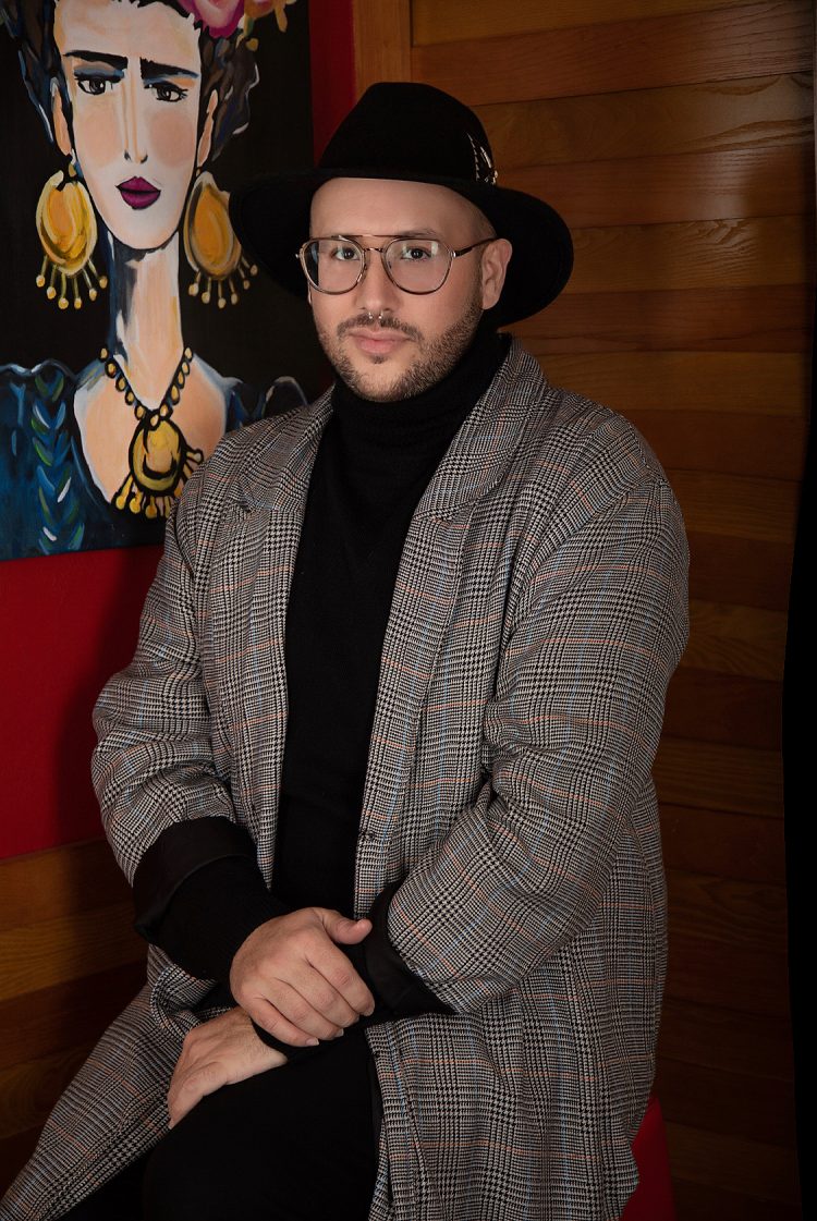 El arte del automaquillaje al servicio del empoderamiento femenino