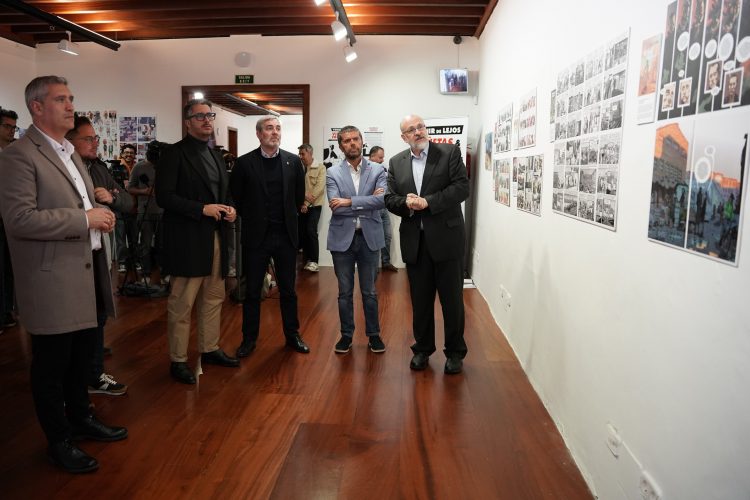 Clavijo alaba el compromiso de los artistas con poner el foco sobre el drama migratorio