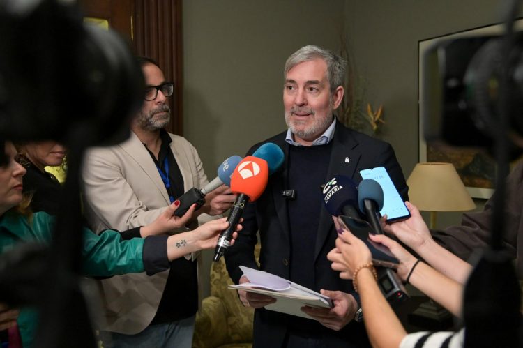 Clavijo considera “otra gran noticia” para los menores y para Canarias el fallo que ordena al Estado a atender a los solicitantes de asilo