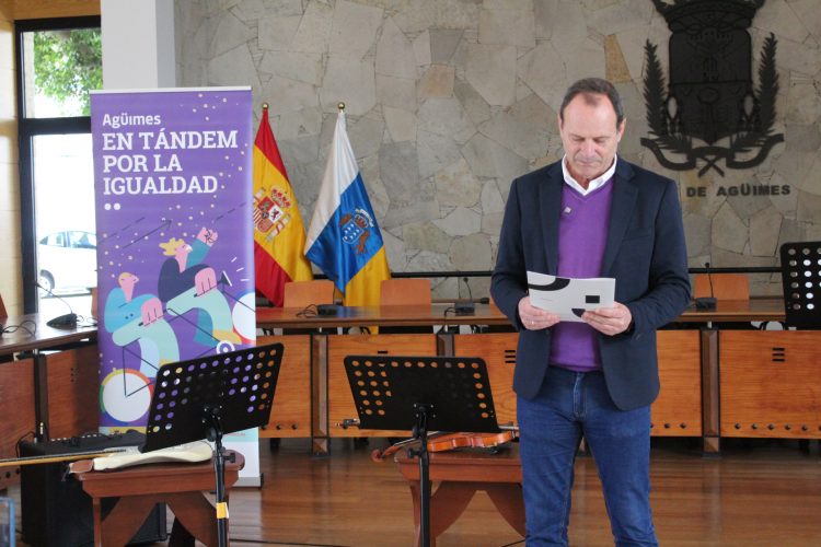 La declaración institucional por el 8-M denuncia el machismo en el cine, la publicidad y los videojuegos