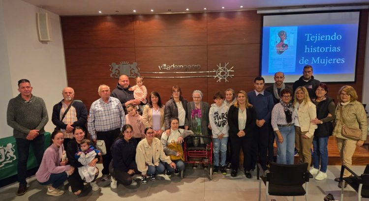 Las voces de las mujeres tejen la memoria de Ingenio