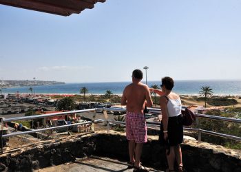 San Bartolomé de Tirajana renueva su compromiso con la ‘Hora del Planeta’