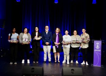 SANTA LUCÍA HOMENAJEA A LAS MUJERES ÁRBITRAS Y ENTRENADORAS DE FÚTBOL POR EL DÍA INTERNACIONAL DE LA MUJER