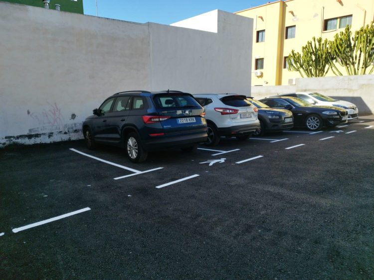El Ayuntamiento abre una nueva zona de aparcamiento público en el casco de Agüimes