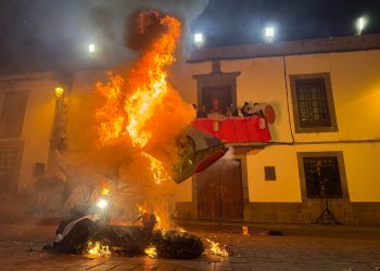 La quema de la Sardina pone el punto y final a un exitoso Carnaval de Telde 2025