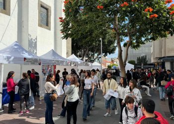 La Feria de Formación Profesional y Empleo conecta a los estudiantes de Telde con su futuro laboral