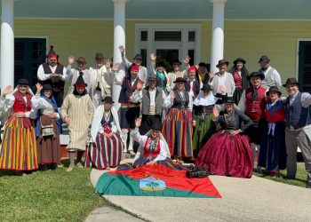 Achimencey y el cuerpo de baile de baile Santa Lucía de Tira-jana llevan el folklore canario al Festival de Los Isleños en Luisiana