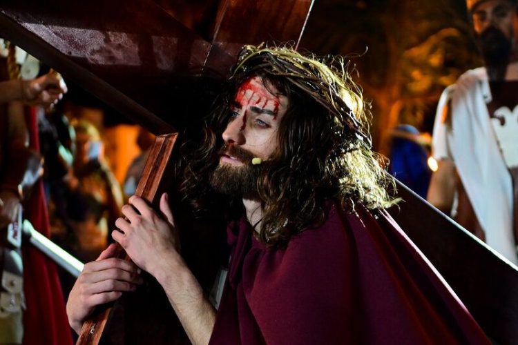 Unos 300 vecinos de Agüimes reviven este viernes la Pasión de Cristo 