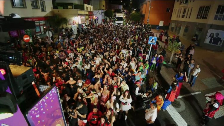 El Carnaval de Carrizal llena las calles de alegría, ritmo y color