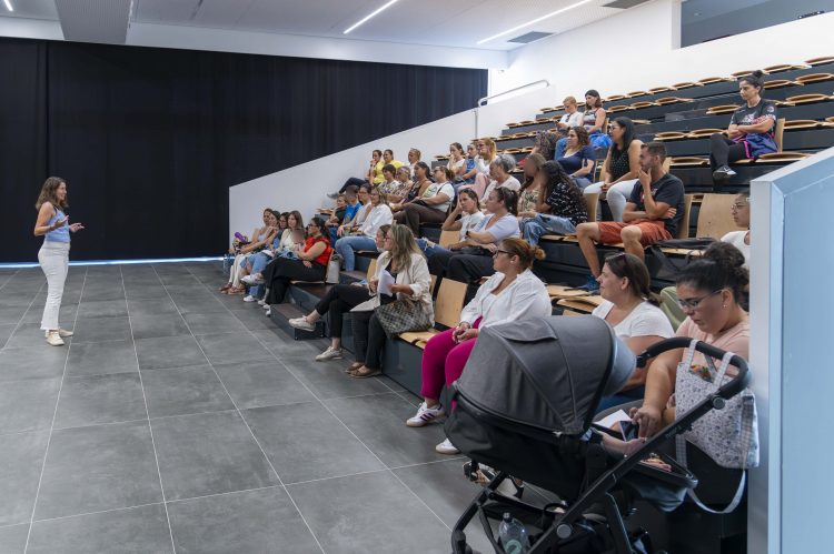 Mogán trata la ansiedad en menores con el programa ‘Educar en Familia’