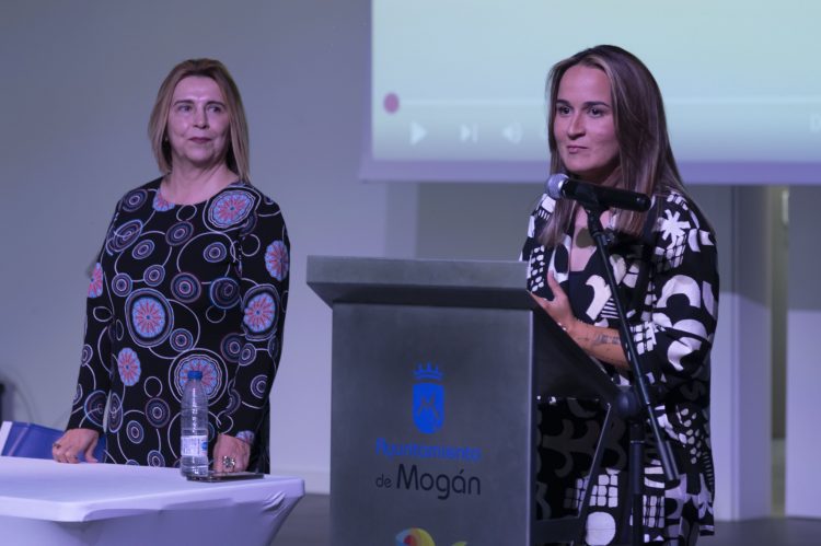 Reyes Martel y la importancia de educar en las IV Jornadas de Educación de Mogán