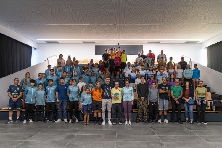 Clubes y deportistas de Mogán, de charla con Antonio Ramos Gordillo por el Día Mundial de la Salud