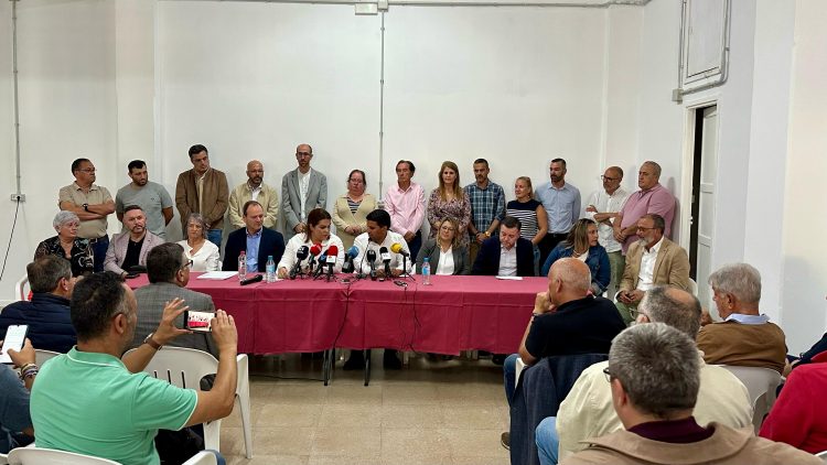 Veintidós concejales de Nueva Canarias en Gran Canaria se dan de baja del partido