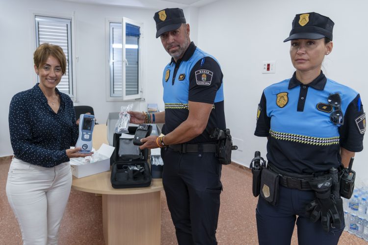 La Policía Local de Mogán incorpora  un dispositivo de detección de drogas portátil