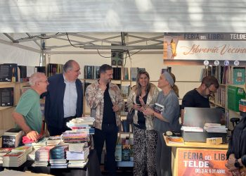 La Plaza de San Juan da rienda suelta a la imaginación con la apertura de la Feria del Libro de Telde 2025