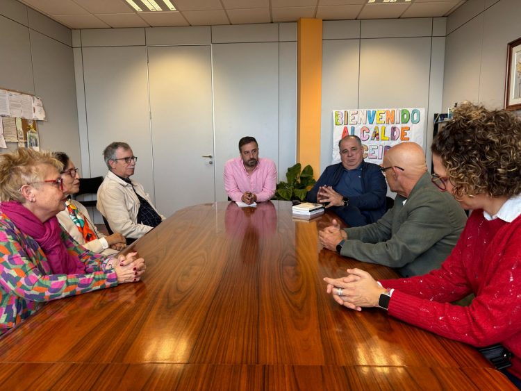 El gobierno local da la bienvenida a la nueva directiva del Círculo Cultural de Telde