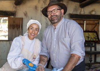 El Día de Canarias en Mogán sabe a gofio