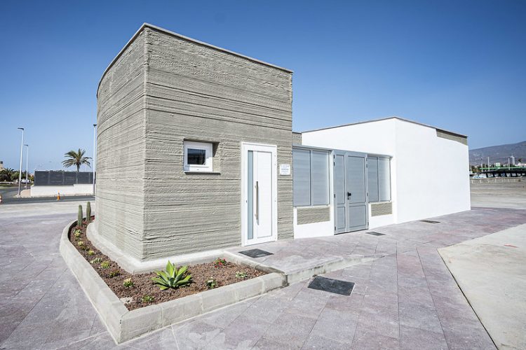 La Zona Industrial de Arinaga inaugura el primer edificio construido por Impresión 3D y robótica en España