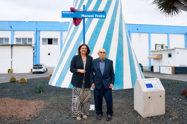 La Autoridad Portuaria de Las Palmas homenajea a Don Manuel Freire con una rotonda en su honor