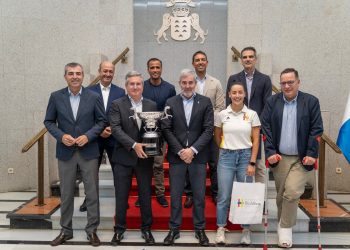Clavijo aplaude la gesta del CV Heidelberg en su primer título de Liga Iberdrola