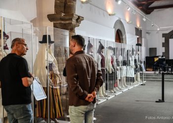 La Iglesia Hospitalaria San Pedro Mártir acoge la exposición ‘Las vestimentas tradicionales de Gran Canaria durante los siglos XVIII y XIX’