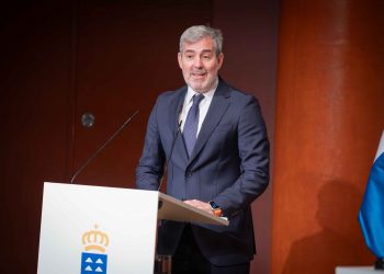 El presidente Clavijo invita al Papa León XIV a conocer el drama migratorio en Canarias 