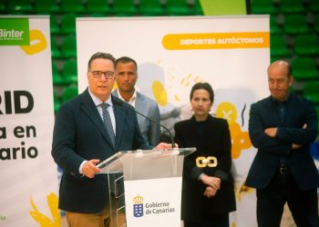 La primera Gran Luchada oficial fuera de las islas se celebra este sábado en la plaza de Callao, en Madrid, dentro del Mes de Canarias
