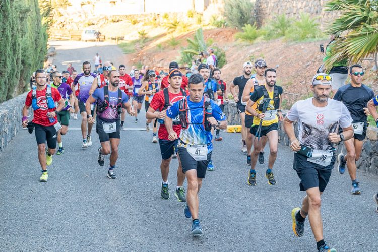 La octava edición de Lagartrail reúne este sábado una participación récord de 450 corredores