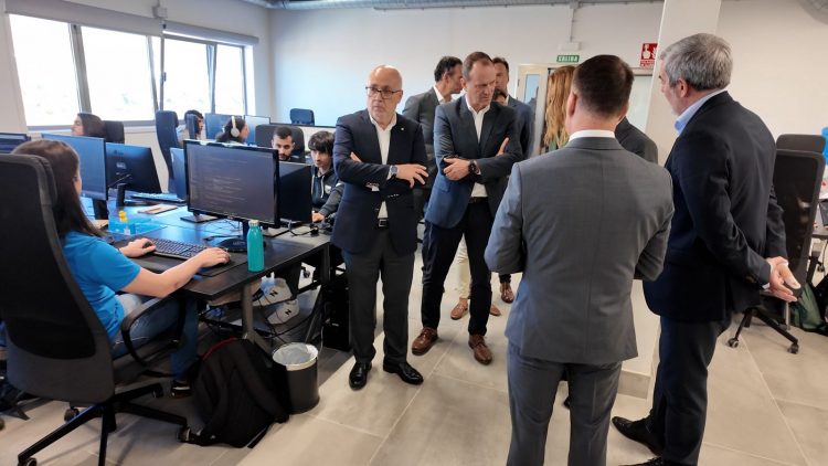 Aerolaser System inaugura un centro puntero de medición geoespacial en la Zona Industrial de Arinaga