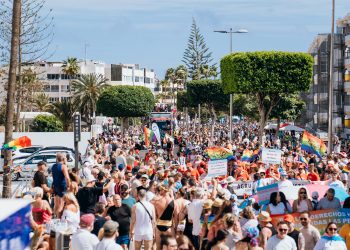 El Desfile de Carrozas de ‘Maspalomas Pride’ congregó a más 100.000 personas para reclamar la libertad y la igualdad
