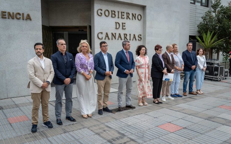 Canarias apela a la colaboración ciudadana y unión institucional para prevenir más feminicidios