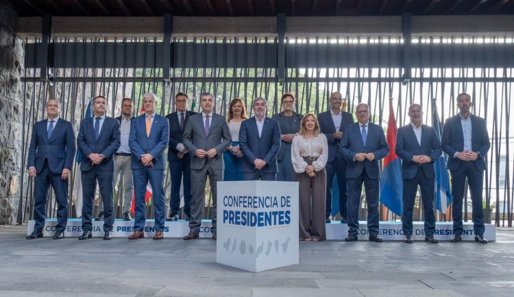 Gobierno y cabildos avanzan en la “transformación” del sistema de dependencia en Canarias