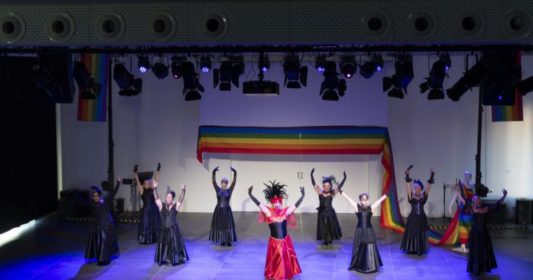 Danza y humor para reivindicar el Orgullo LGTBIQ+