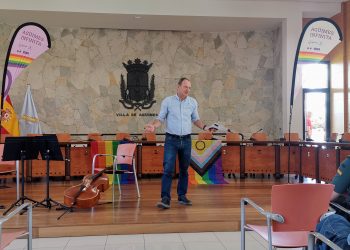 Agüimes reitera su defensa de la igualdad con un acto institucional por el Día del Orgullo LGTBI